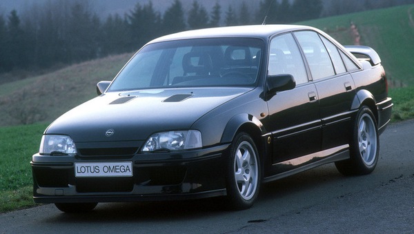 Opel Omega Lotus: la sua storia