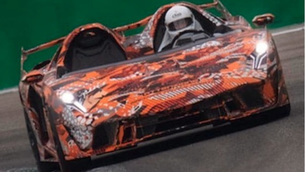 Lamborghini, barchetta di Squadra Corse in arrivo
