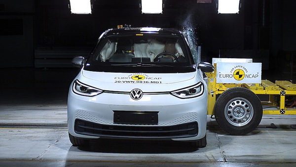 Volkswagen ID.3 promossa dall'EuroNCAP