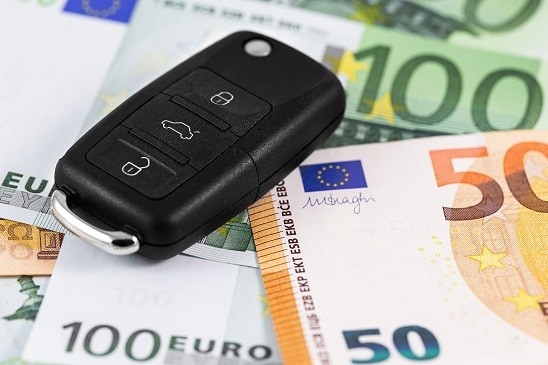 RC Auto, -5,1% nell'ultimo anno. Polizza media a 412 euro