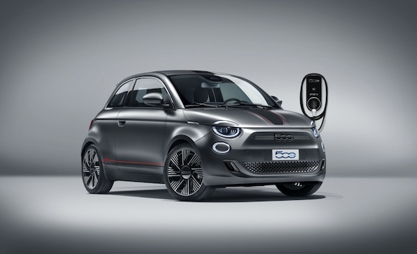 Mopar personalizza la 500 elettrica con 80 accessori