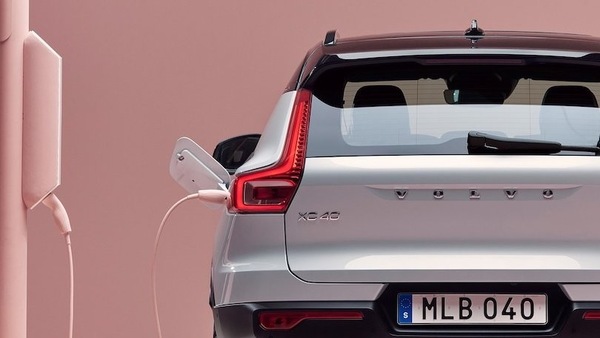 Volvo, dal 2030 solo elettriche. Salvo sorprese