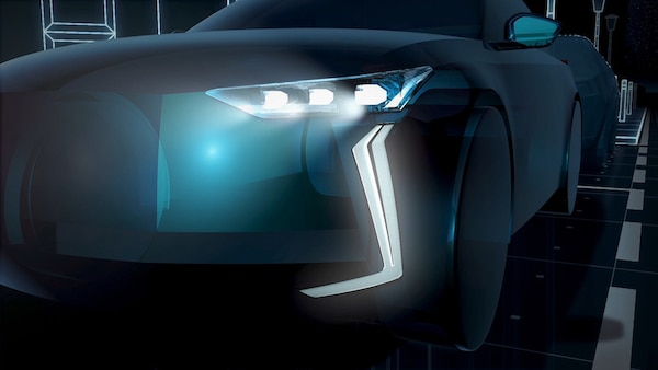 Nuova DS 4, ibrido E-Tense e Livello 2 potenziato per la berlina rialzata