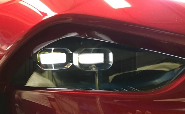 Fisker prepara una super berlina con batterie allo stato solido