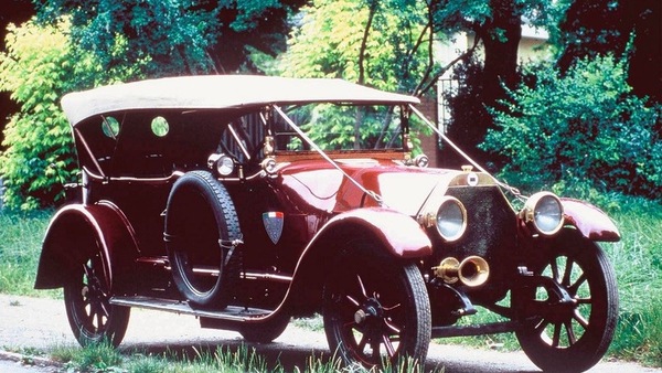 Lancia Theta, storia della prima auto con impianto elettrico