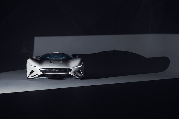 Jaguar Vision Gran Turismo SV, 1.900 cv per l'endurance elettrica