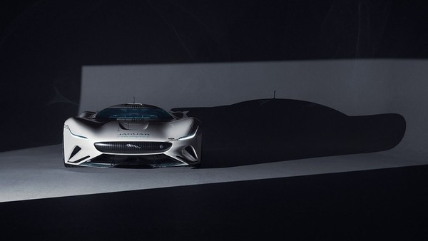 Jaguar Vision Gran Turismo SV, 1.900 cv per l'endurance elettrica