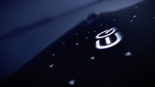Mercedes EQS, novità MBUX Hyperscreen in arrivo