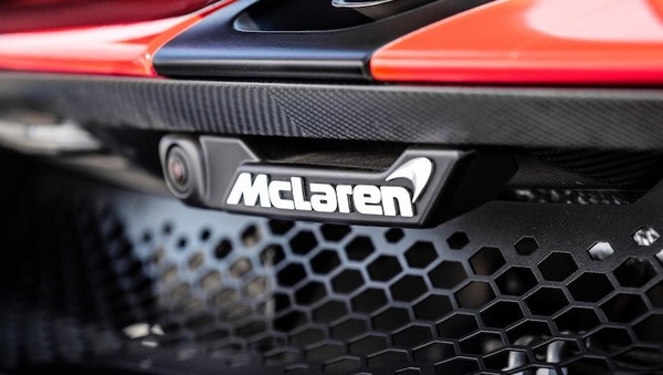 McLaren Sabre, la hypercar svela il frontale