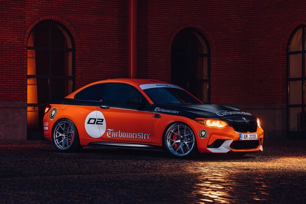 BMW, il tuning M2 CSL Turbomeister è l'auto che non c'era