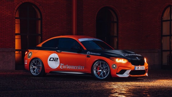 BMW, il tuning M2 CSL Turbomeister è l'auto che non c'era