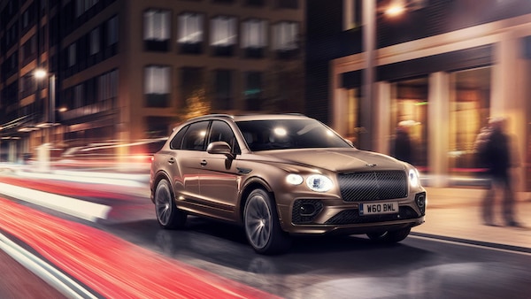 Bentley Bentayga Hybrid, rinnovamento plug-in in stile Continental