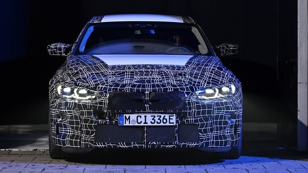 BMW i4, primo teaser per la Gran Coupé elettrica
