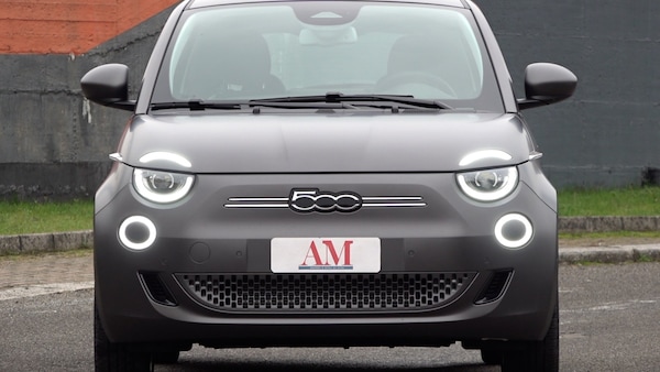 Fiat 500 elettrica, la prova su strada