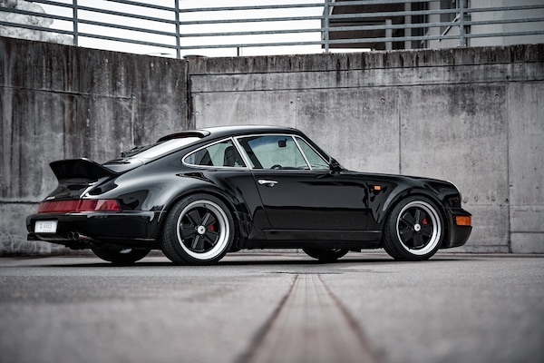 ARES Design Porsche 964 Turbo, restomod da 470 cavalli