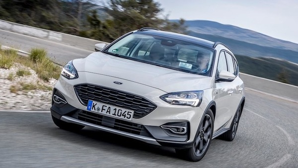 Ford Focus Active prepara il restyling 2022 della gamma