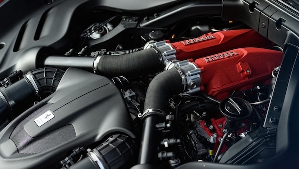 Ferrari V6 ibrida, dai muletti alla presentazione in primavera