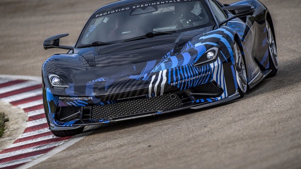 Pininfarina Battista, Heidfeld sfreccia in pista con 1.900 cv elettrici
