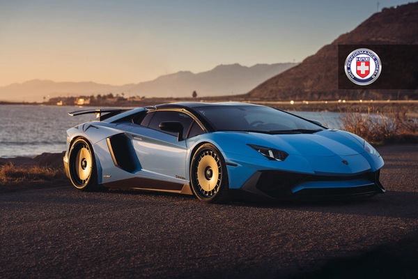 Lamborghini Aventador SV, nuovi cerchi per un tocco vintage