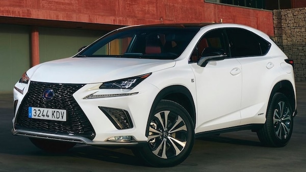 Lexus NX 2022, cambiamento radicale in arrivo