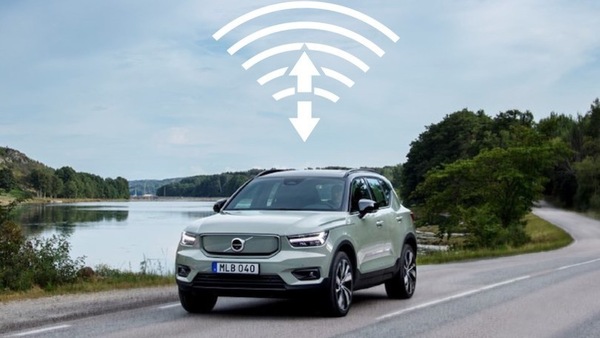 Volvo XC40 Recharge, arriva il primo aggiornamento OTA