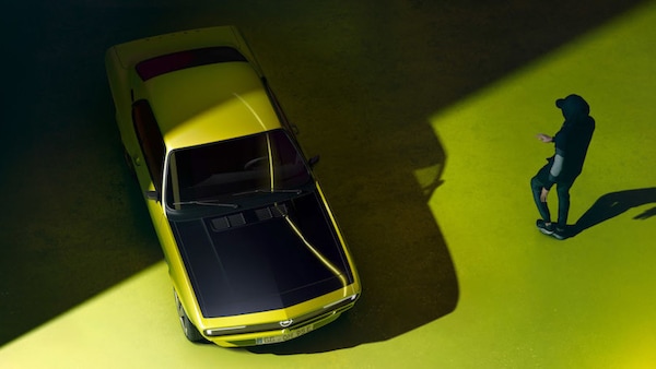 Opel Manta GSe ElektroMOD, la coupé rinasce elettrica
