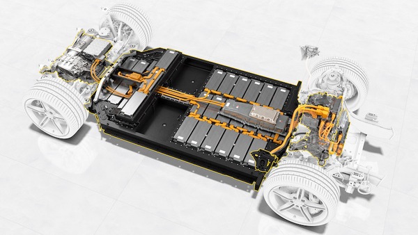 Porsche, batterie con celle in silicio per svoltare sulle prestazioni