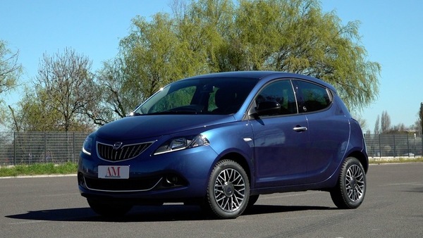 Lancia Ypsilon EcoChic, la prova