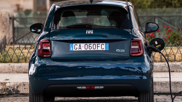 Stellantis, ecco tutte le auto elettriche e ibride in uscita sul mercato