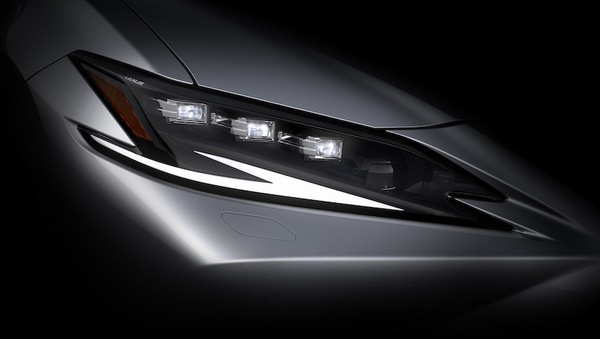 Lexus ES 2021, aggiornamenti in arrivo