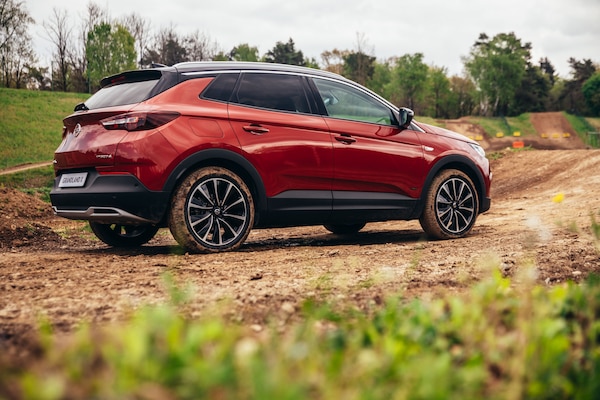 Sul prossimo numero di Auto in edicola: Opel Grandland X, piacere integrale