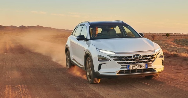Hyundai Nexo, oltre 900 km con un pieno di idrogeno