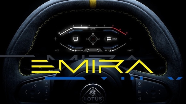 Lotus Emira, interni dalle comodità sconosciute a Elise