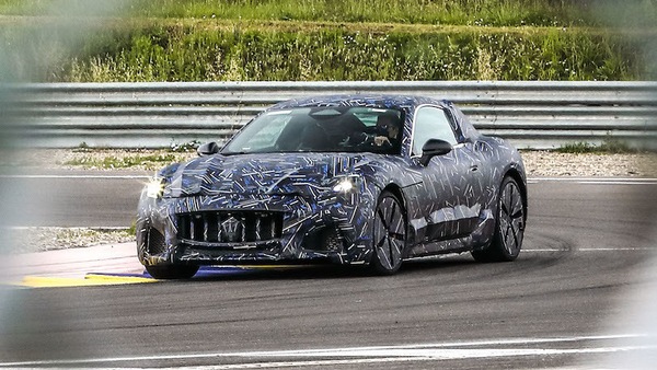 Nuova Maserati Granturismo, le prime immagini dell'elettrica
