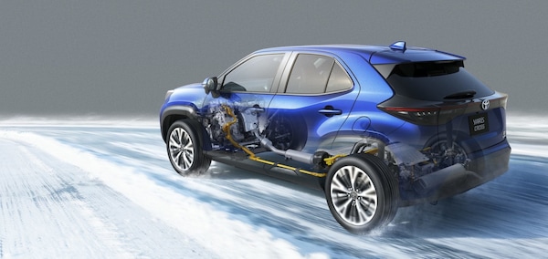 Toyota insiste, troppo presto per puntare solo sull'elettrico