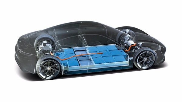 Porsche, a Tubinga la fabbrica delle super batterie