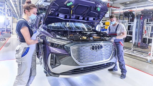 Audi conferma l'addio al motore termico: solo EV dal 2033