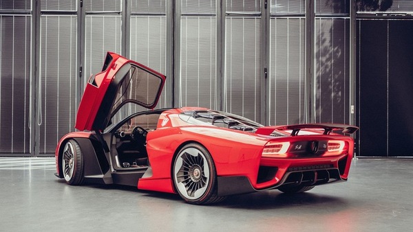 Silk Faw, "spesa" in casa Ferrari e Lamborghini