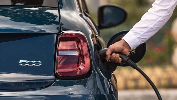 Solo auto elettriche in Europa: è la proposta della UE dal 2035