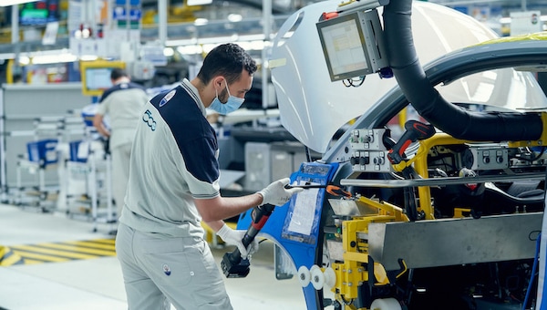 Stop alle auto benzina in Europa. La reazione ANFIA: non si tiene conto dei costi sociali