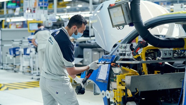 Stop alle auto benzina in Europa. La reazione ANFIA: non si tiene conto dei costi sociali