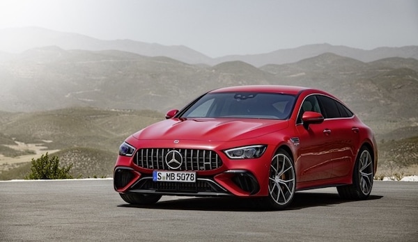 Mercedes-AMG GT 63 S, ibrido plug-in E Performance in salsa F1