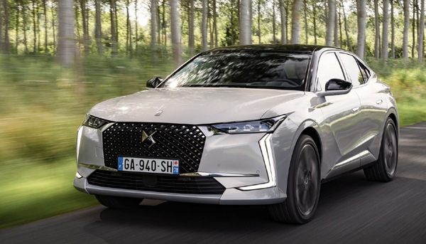 DS 4, la francese punta su comfort e tecnologia