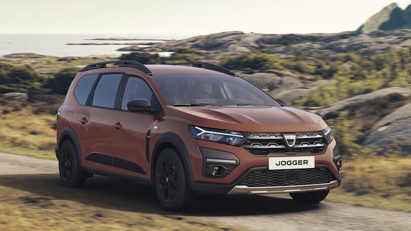 Dacia Jogger a tutto spazio, un po' MPV un po' crossover a Monaco