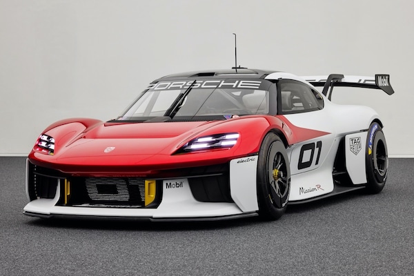 Porsche Mission R concept, il futuro dell'auto elettrica da corsa