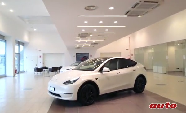 Tesla Model Y, il Suv elettrico visto da vicino