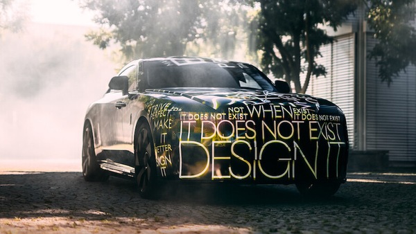 Rolls Royce Spectre, la via elettrica del lusso estremo