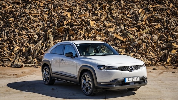 Mazda MX-30: approccio “green” a tutto tondo