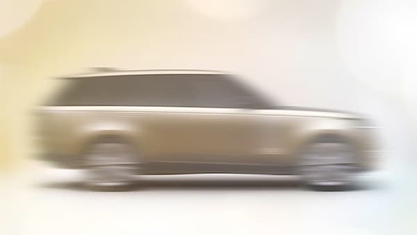 Nuova Range Rover 2022, il 26 ottobre la presentazione