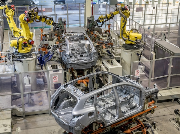 Crisi dei chip, Renault: mezzo milione di veicoli in meno prodotti nel 2021